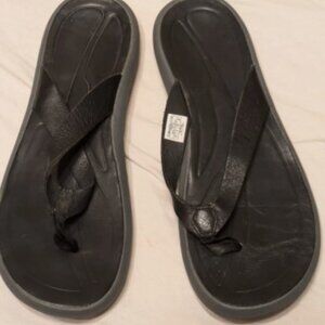 Nike Flip Flops Womens 11 Black Leather Thong, Rubber Soles 4538- 010 - EUC